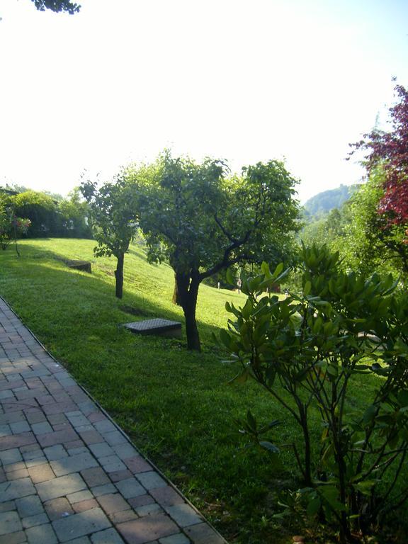 Casa Dei Frati Hotel Asti Szoba fotó