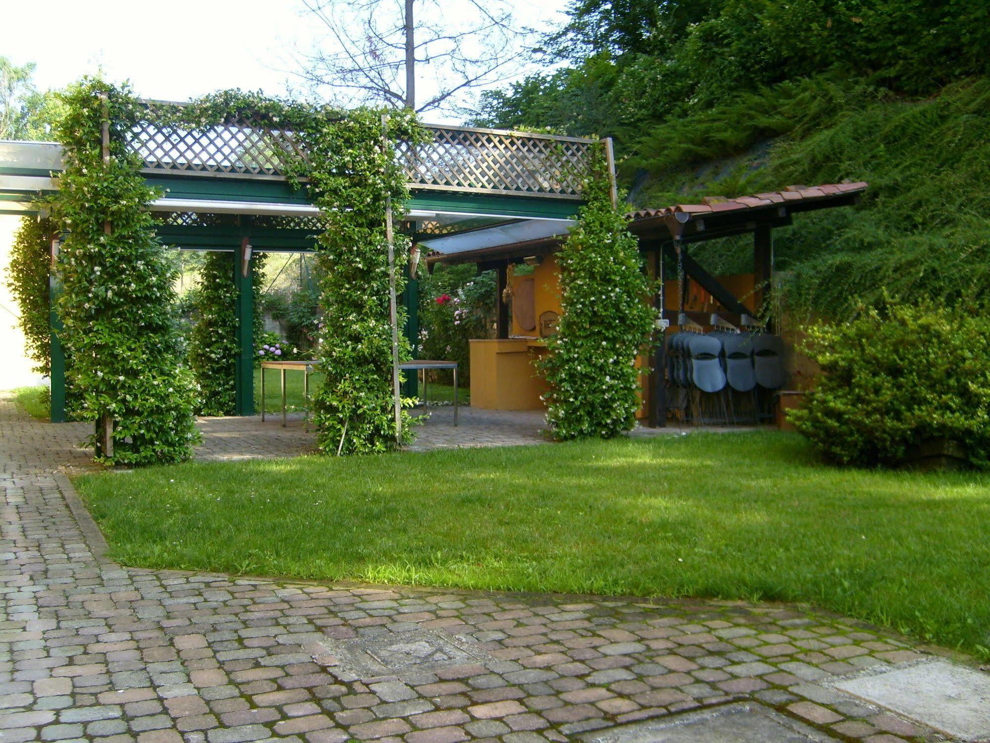 Casa Dei Frati Hotel Asti Kültér fotó